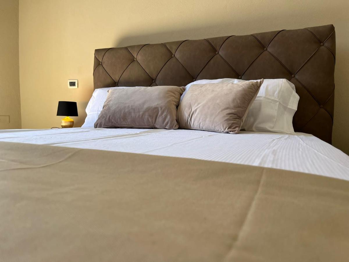 Suite Sardinia Holiday 칼리아리 외부 사진